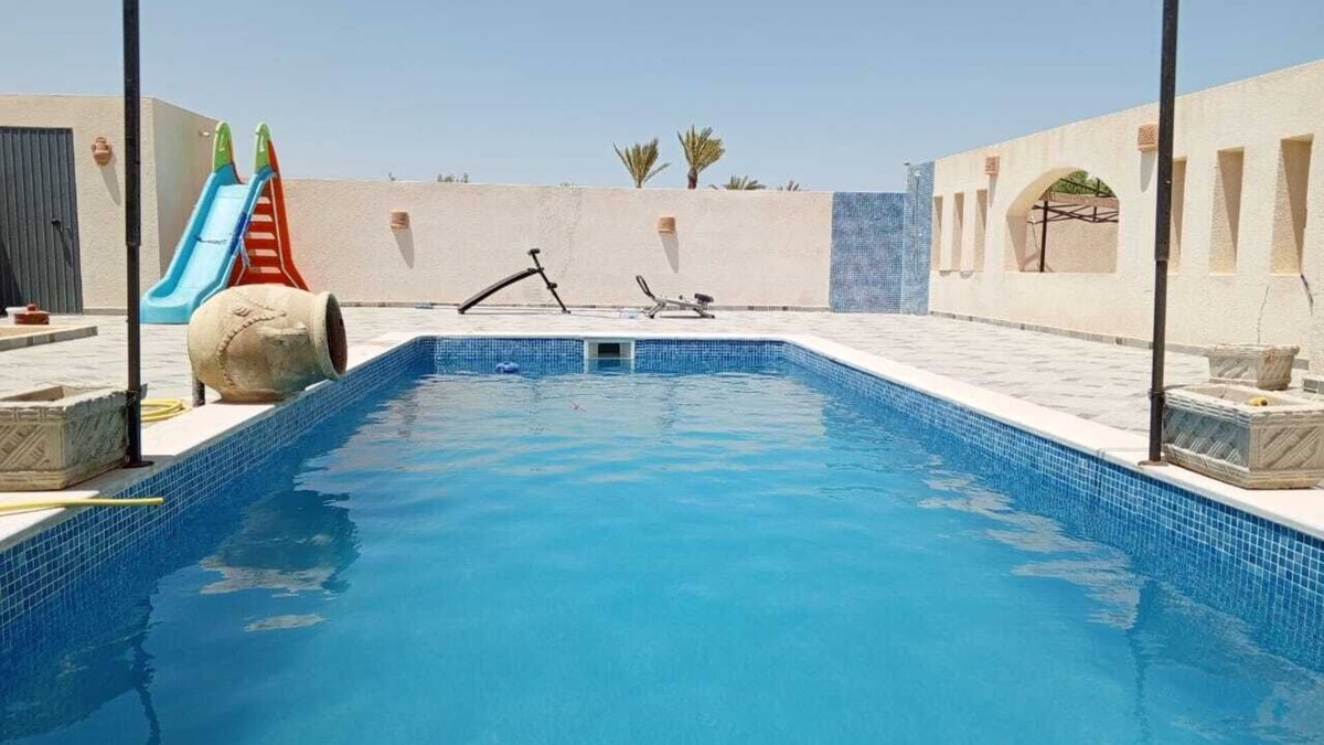 Houmt Souk House | Villa de Vacances de Luxe à Houmt Souk, Djerba Piscine, Jardin et Confort Absolu