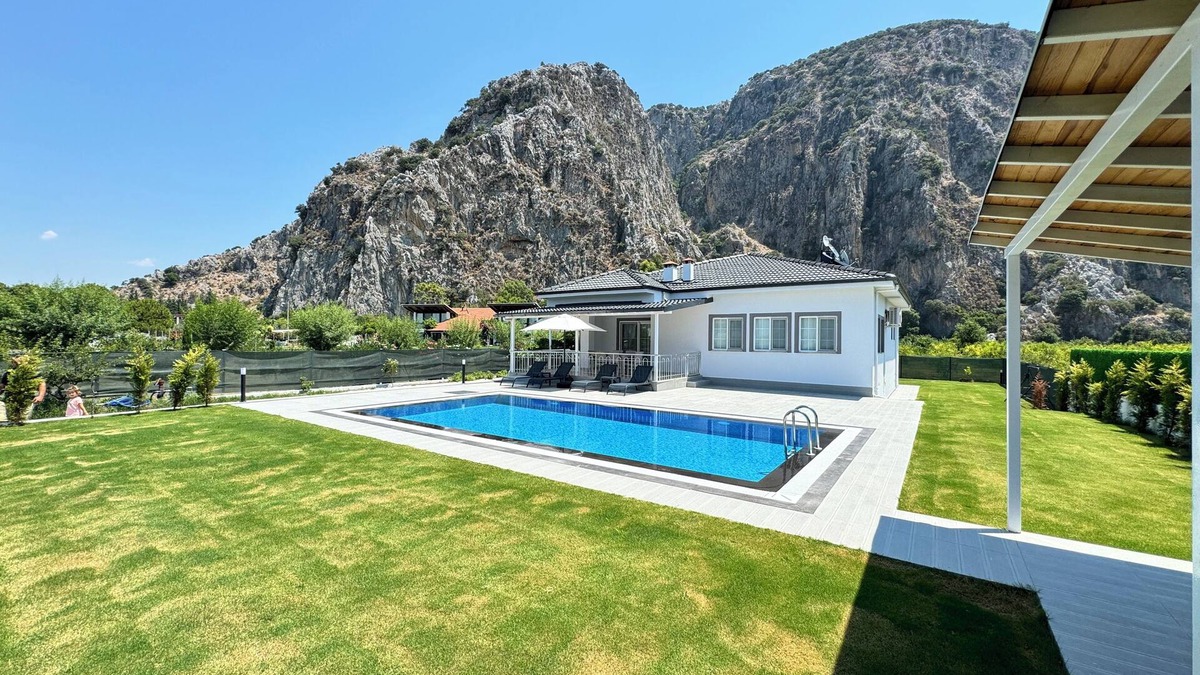 Dalyan Villa | Villa Defne 2 Bedroom with Private Pool and Big Garden in Dalyan