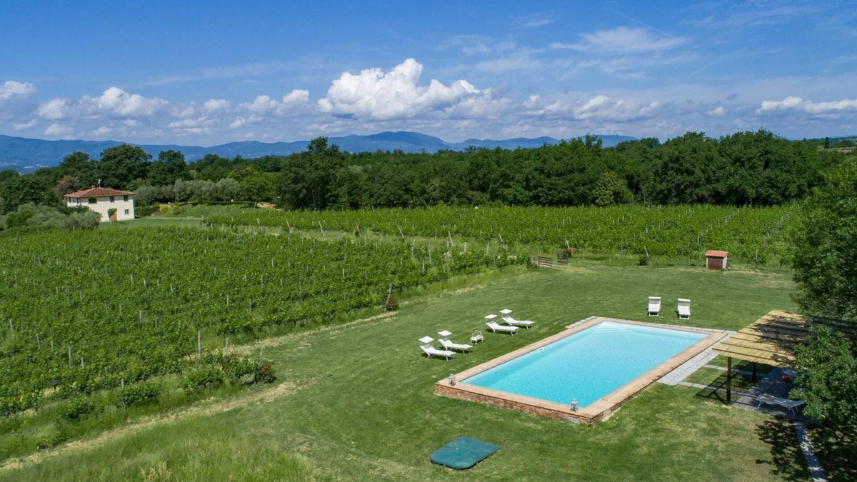 Terranuova Bracciolini Villa | Villa dei Cavalli, Terranuova Bracciolini, Arezzo and Cortona