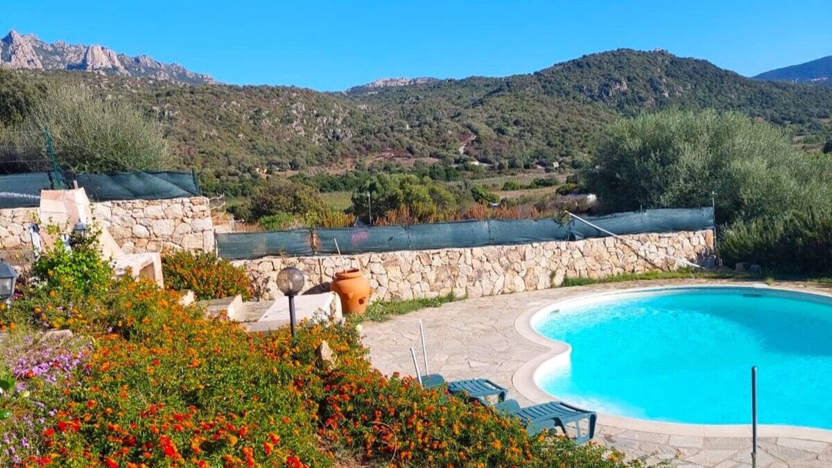 Sa Castangia Apartment | VILLA DEI GRANITI: delightful villa with swimming pool