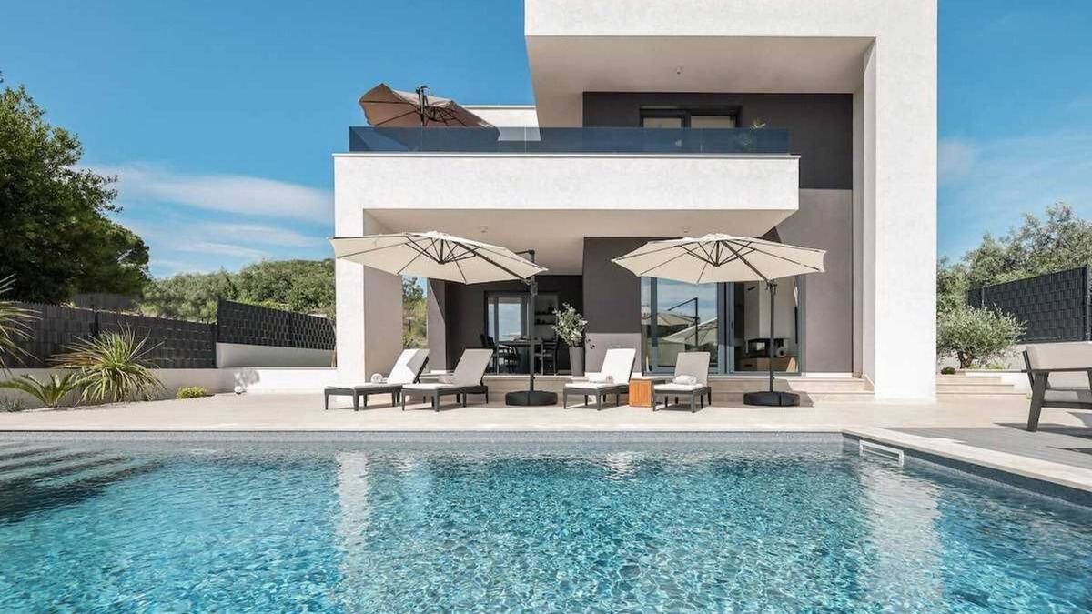 Kozino Villa | Villa Dekorti | Adriatic Luxury Villas