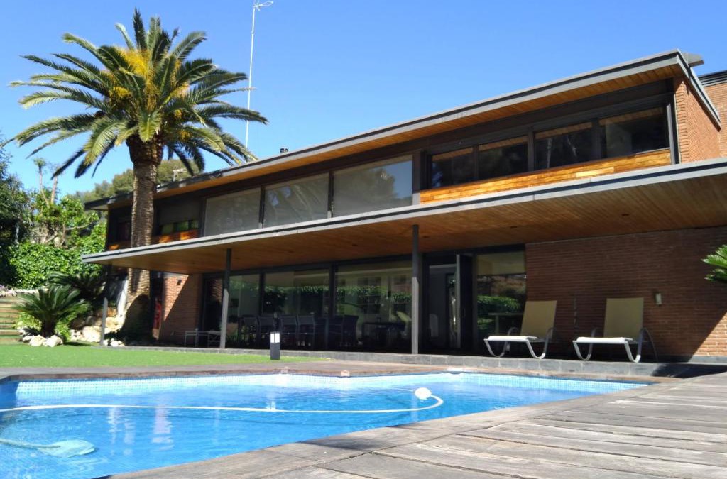 Castelldefels Villa | VILLA DEL BOSQUE