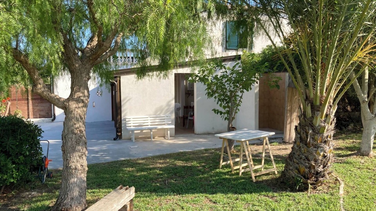 Reitani Villa | 'Villa Del Lentisco' with Sea View and Wi-Fi