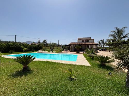 Partinico Villa | Villa delle Cecilie