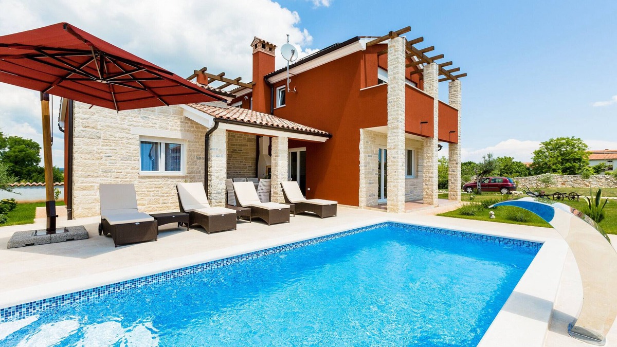 Bratulici Villa | Villa Delle Rondini in Central Istria with Whirlpool and Sauna for 8 persons