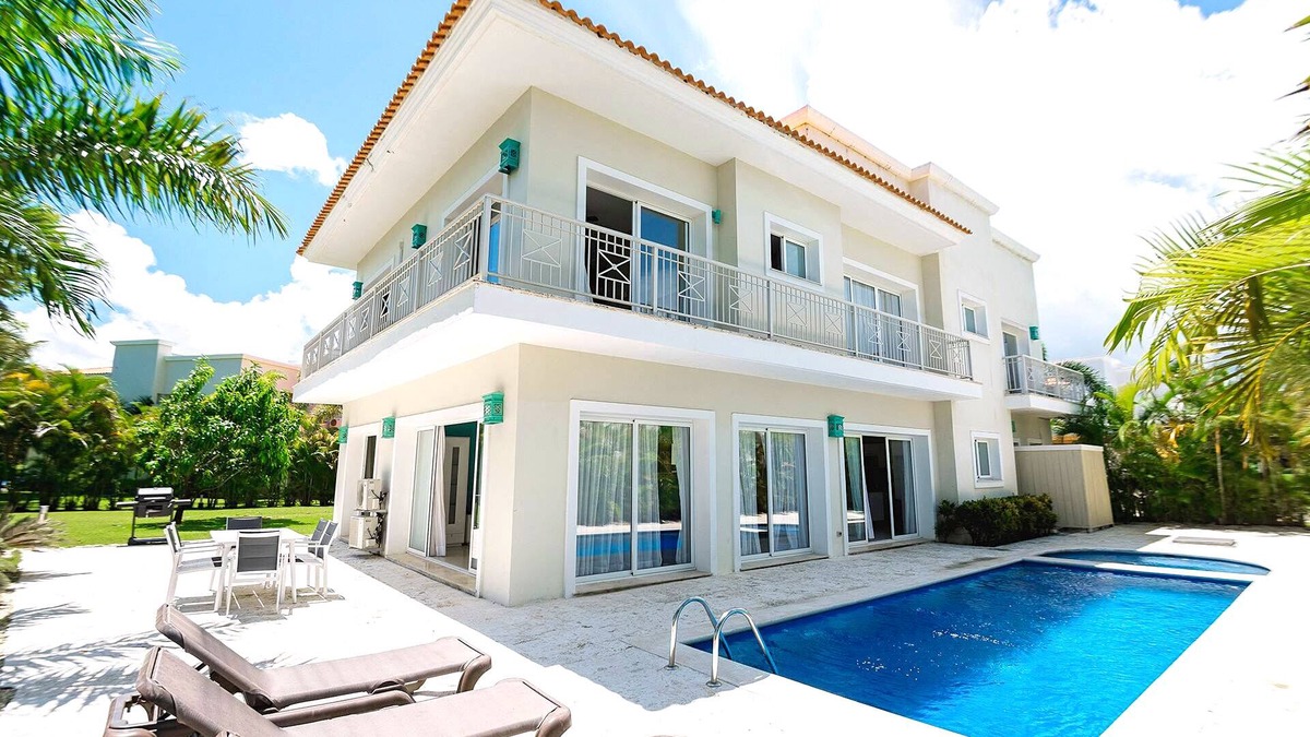 Bavaro Villa | Villa Delmar in Iberostar Bavaro with private beach, Pool, jacuzzi, golf club
