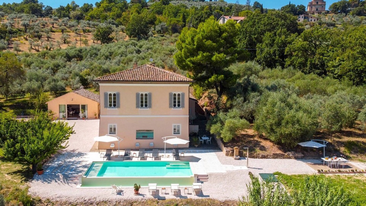 Guzman Villa | Villa Desiderio - Three Bedroom Villa, Sleeps 10