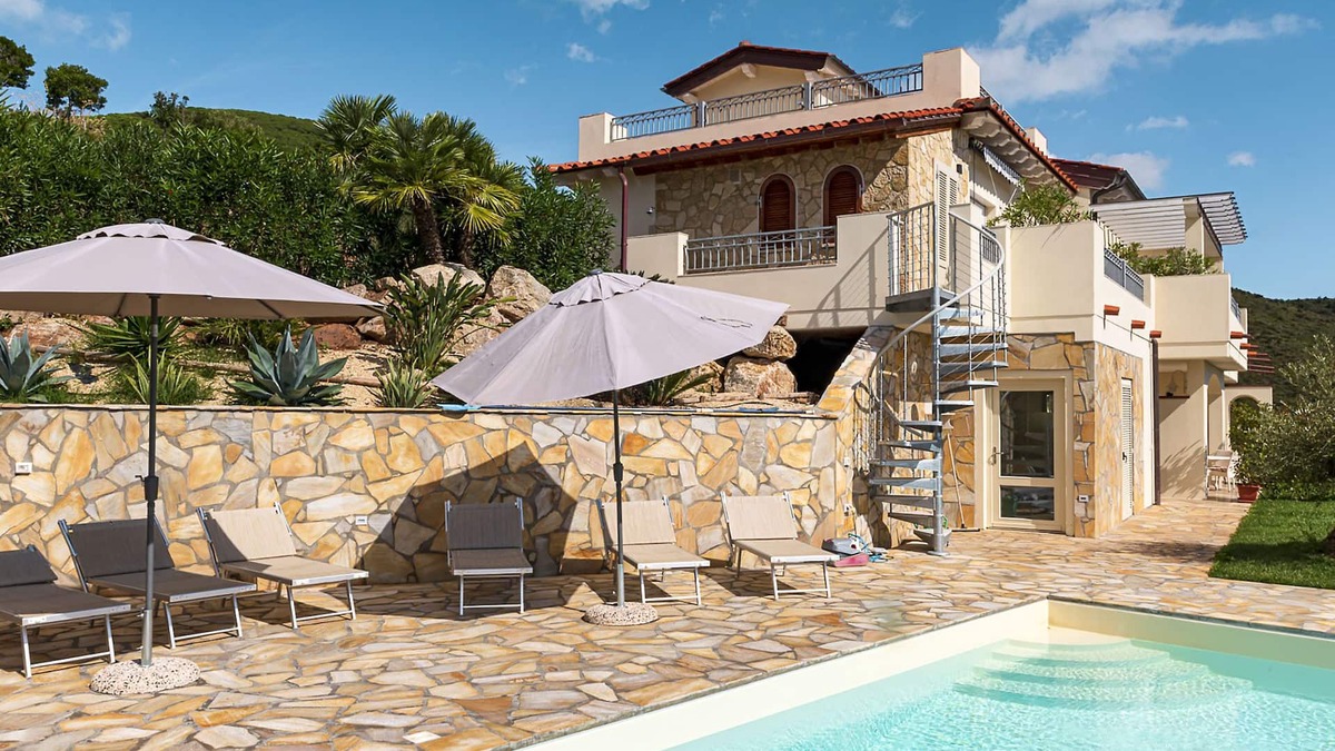 Lacona House | Villa di Sogno by Interhome
