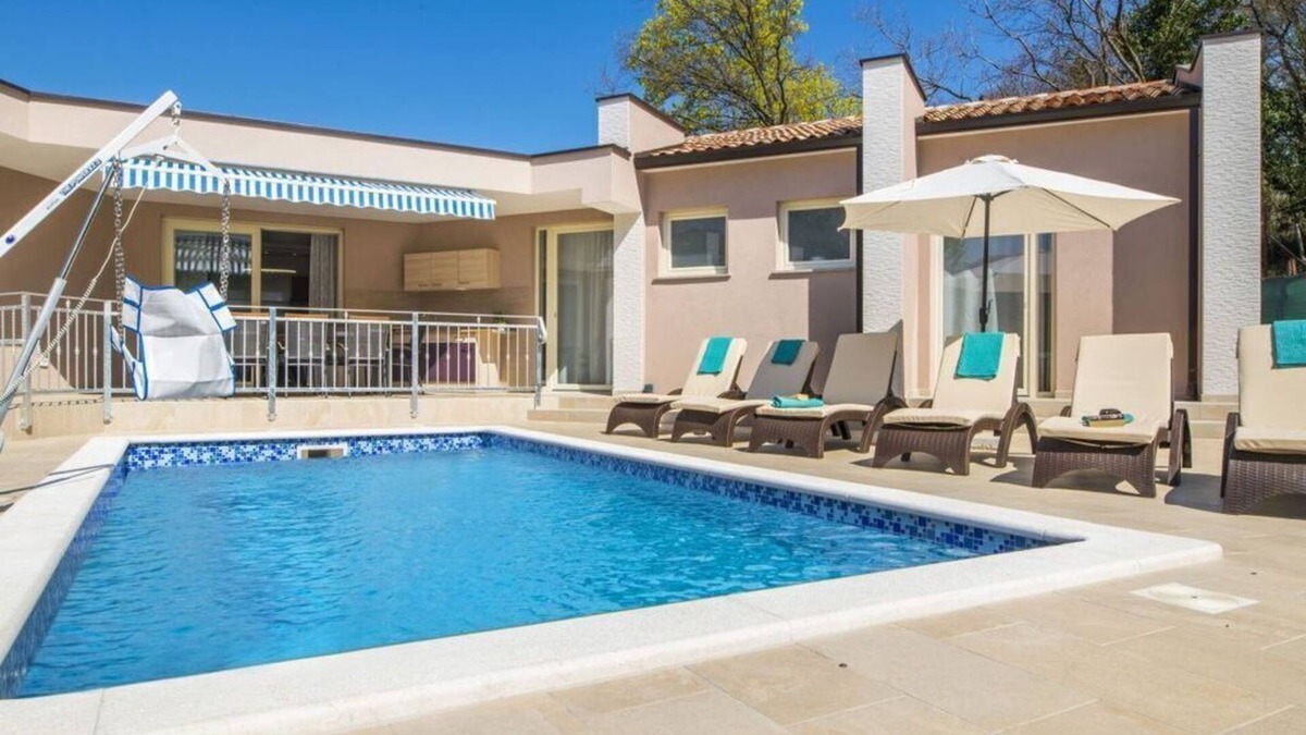 Strmac Villa | Villa Dina Comfortable holiday residence