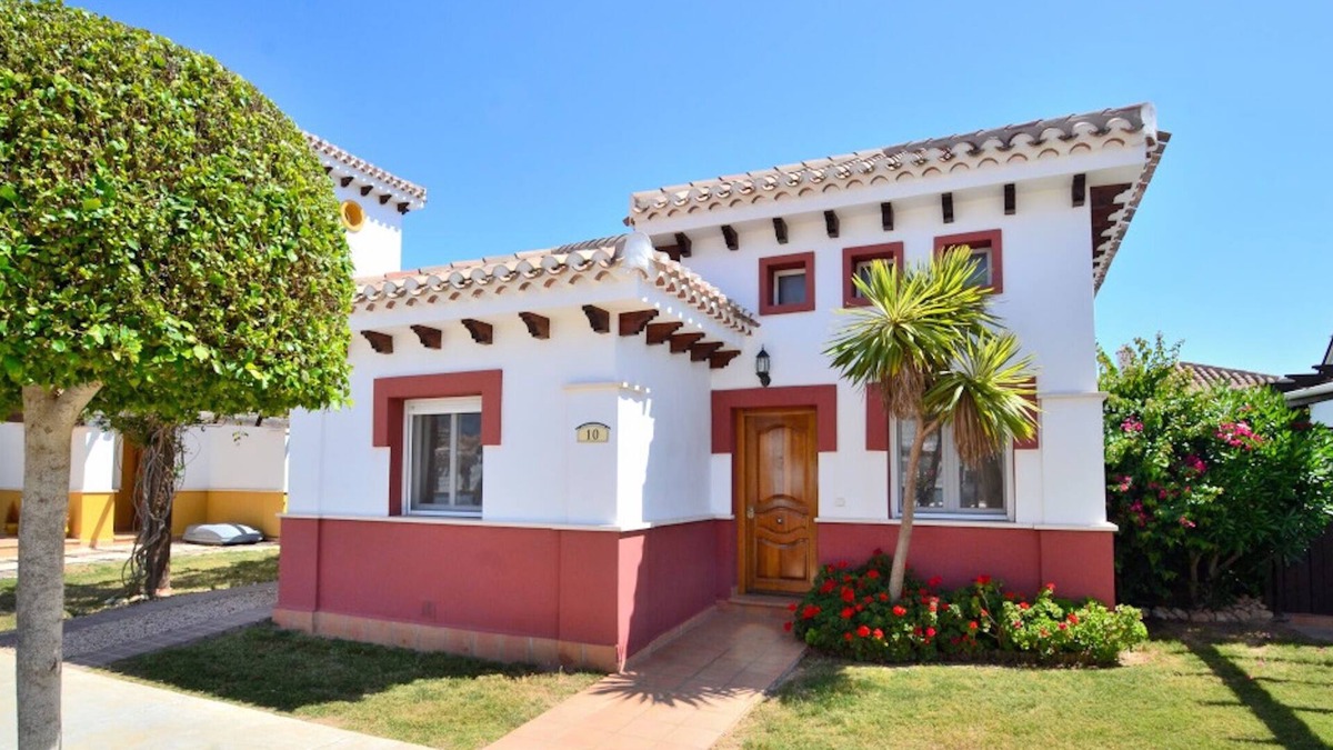 Torre-Pacheco Villa | VILLA DIONYSUS - 2 BEDROOM, 2 BATHROOM SOUTH FACING VILLA WITH PRIVATE POOL