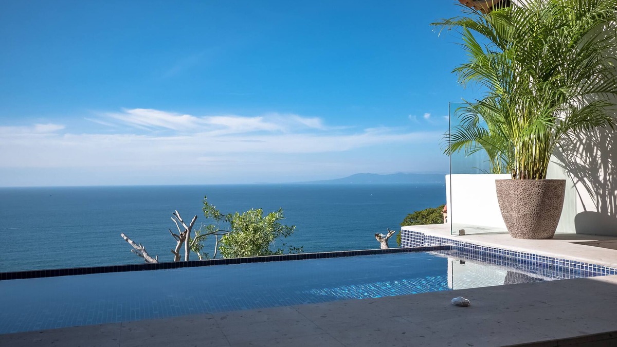 Conchas Chinas Hotel | Villa Divina Luxury Boutique – Adults Only