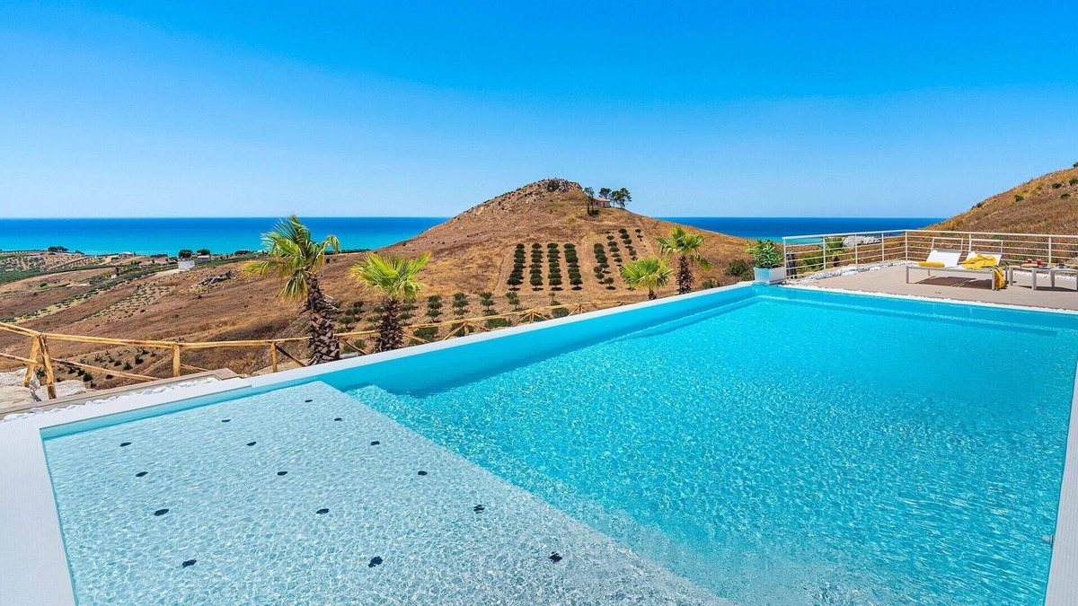 Montallegro Villa | Villa Domizia - Eraclea Minoa ,Sicily