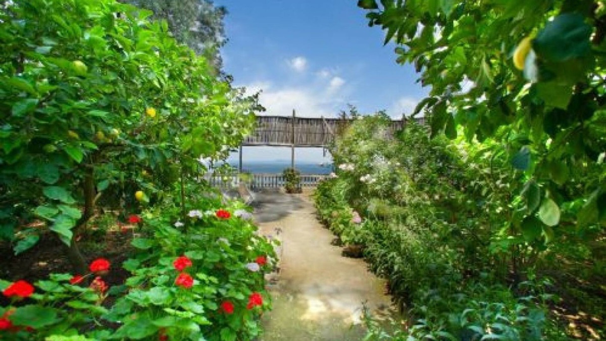 Sorrento City Centre Villa | Villa Donna Elisa, appartmento in villa, Sorrento centro frontemare