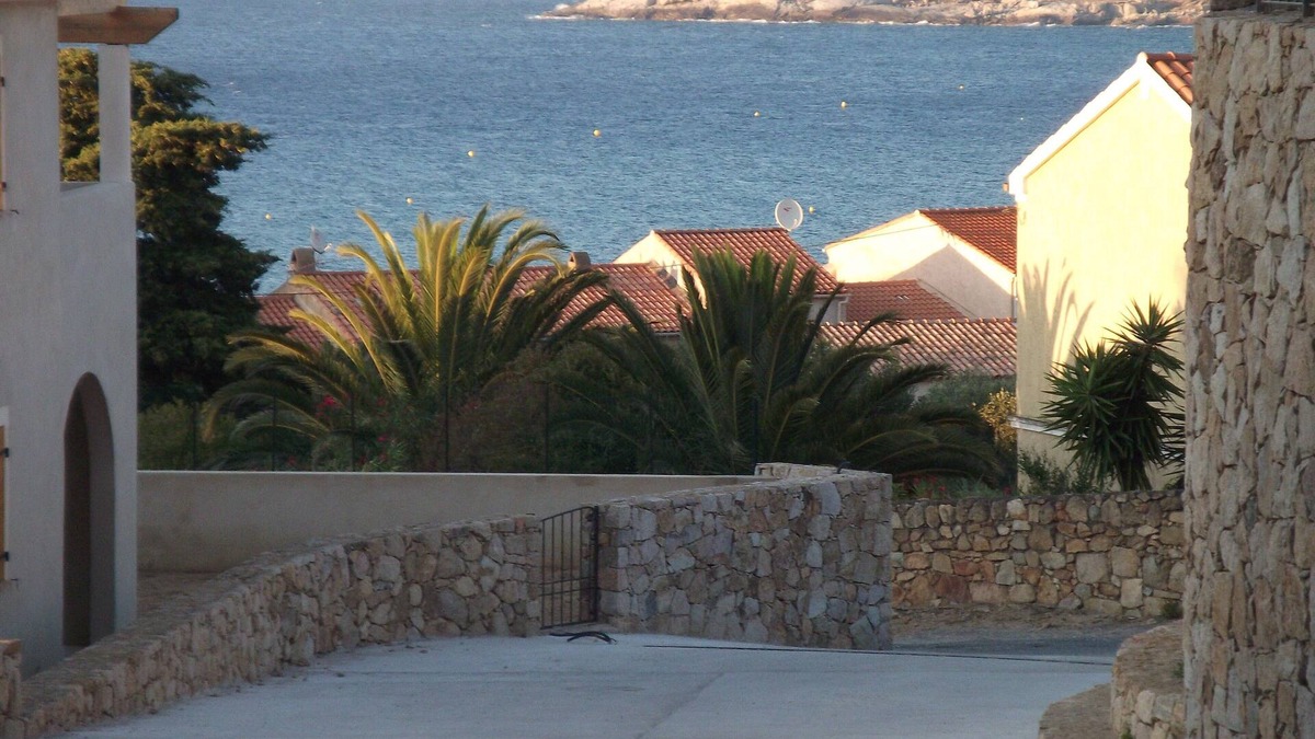 Algajola Apartment | Villa DUPLEX AVEC JARDIN VUE MER
