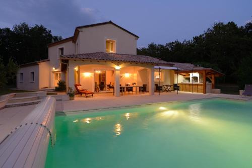 Beaumont-du-Perigord Villa | Villa "Duxcaar"