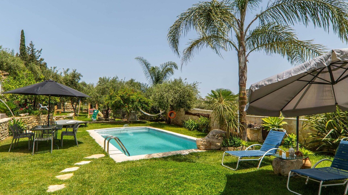 Apokoronas Villa | Villa Eftychia – Holiday Villa Rental with 2 private swimming pools on Crete, Greece