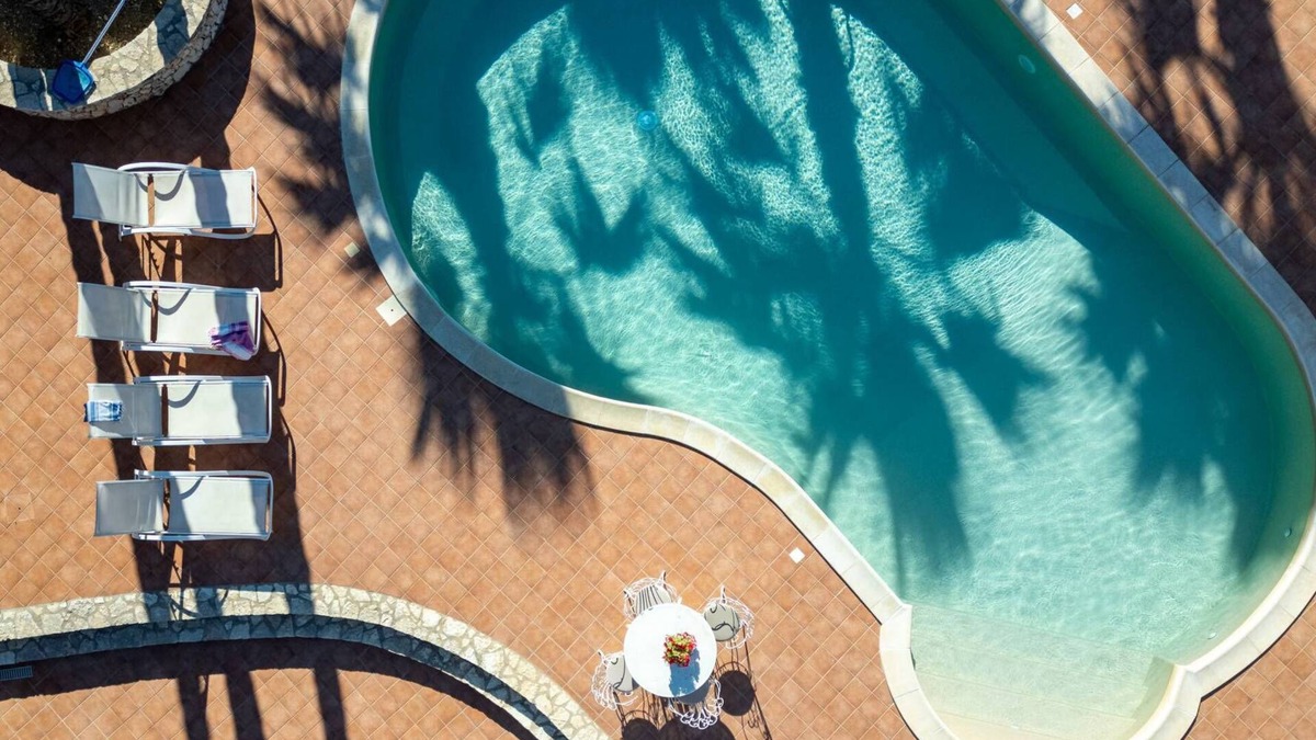 Paceco Villa | VILLA EGADI WITH POOL AND TENNIS COURT
