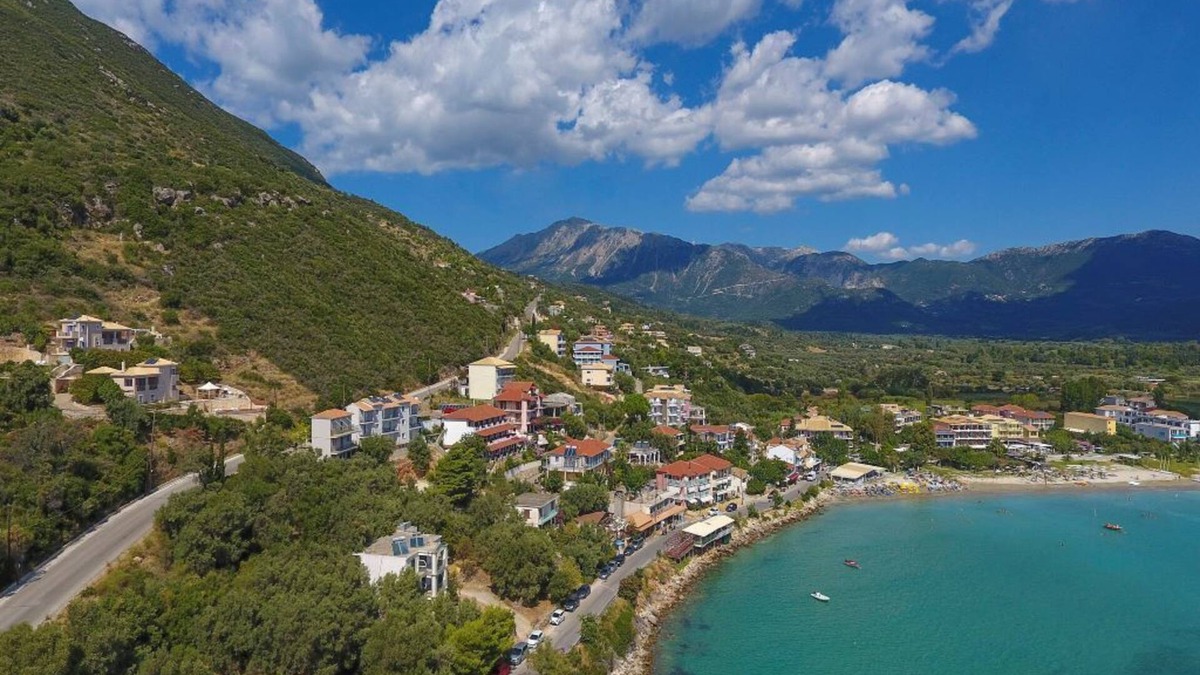 Pondi Villa | Villa Eirini