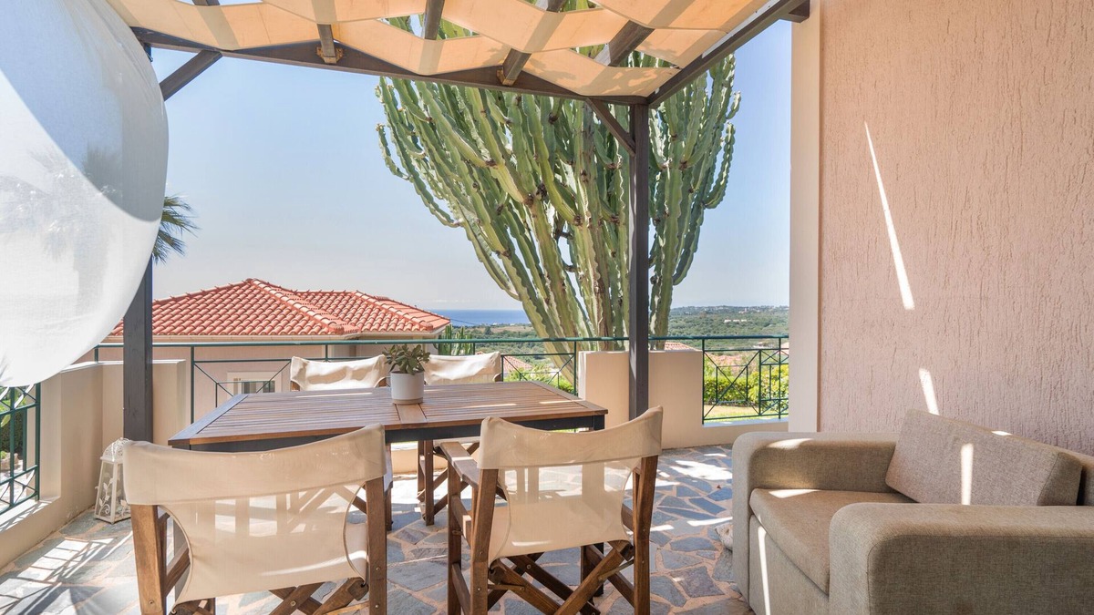 Leivathos Apartment | Villa Eirini with Sea View