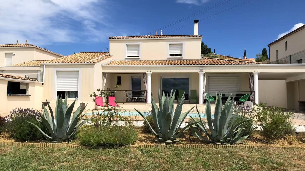 Gignac Villa | VILLA ELEGANCE AND SERENITY