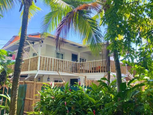 Carenero Island Bed & Breakfast | Villa Elena - Private Room