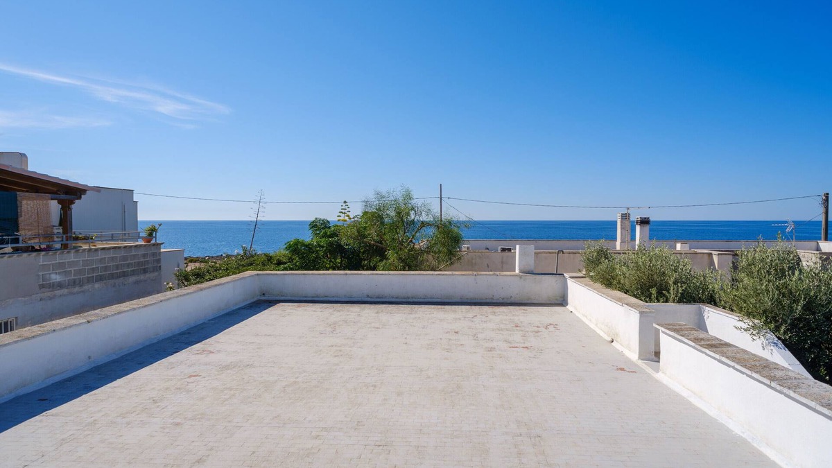 Punta Prosciutto Villa | Villa "Elena" with Sea View, Terrace & A/C