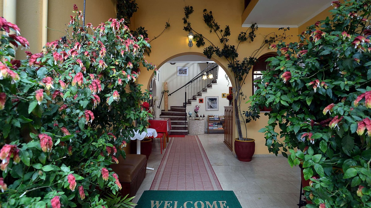 Roda House | Villa Eleni Apartments