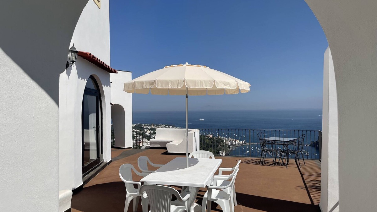 Ischia Villa | Villa Elios - luxurious villa with wonderful and unique panorama.