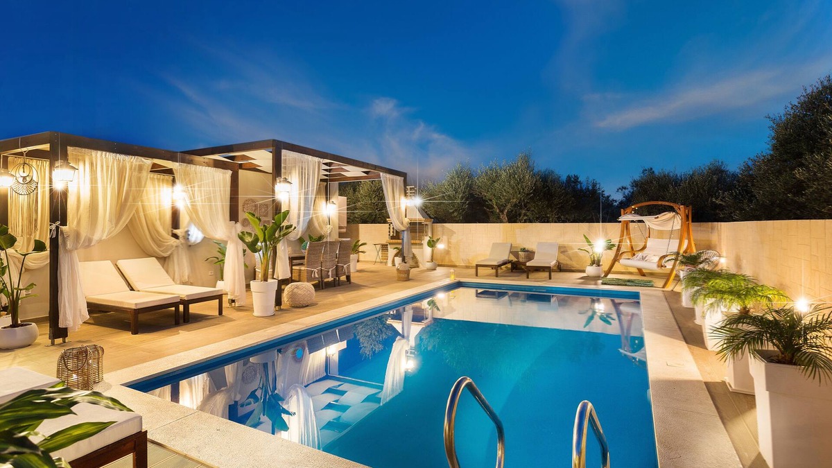 Agia Villa | Villa Elisabeth View luxurious with POOL & BBQ !