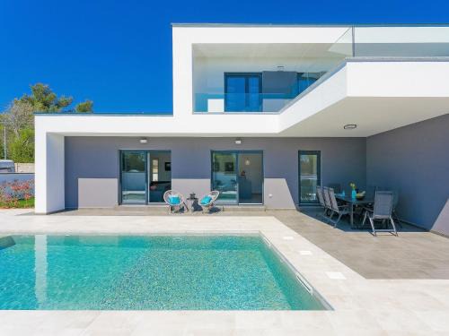 Premantura Villa | Villa Ella Premantura by Interhome