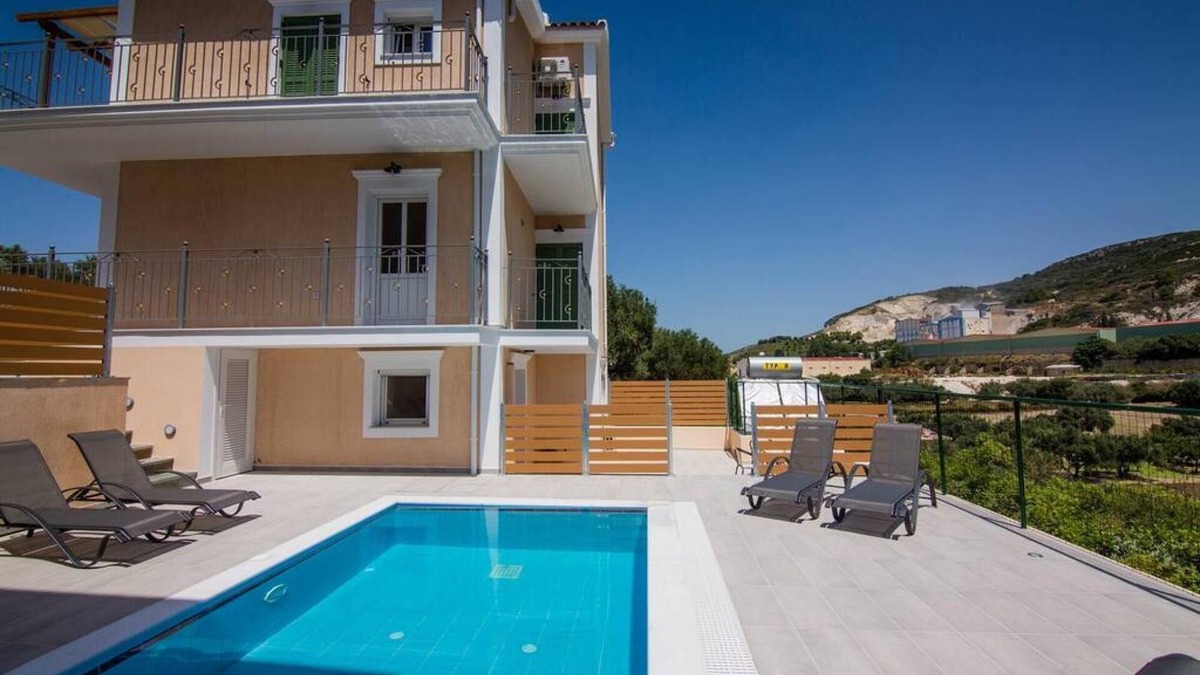 Minia Villa | Villa Elpida at Minies