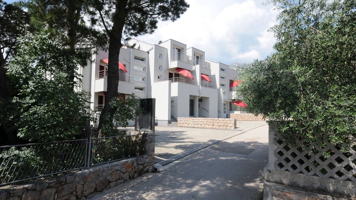 Starigrad Apartment | Villa Ema, where the sea touches the mountains.
