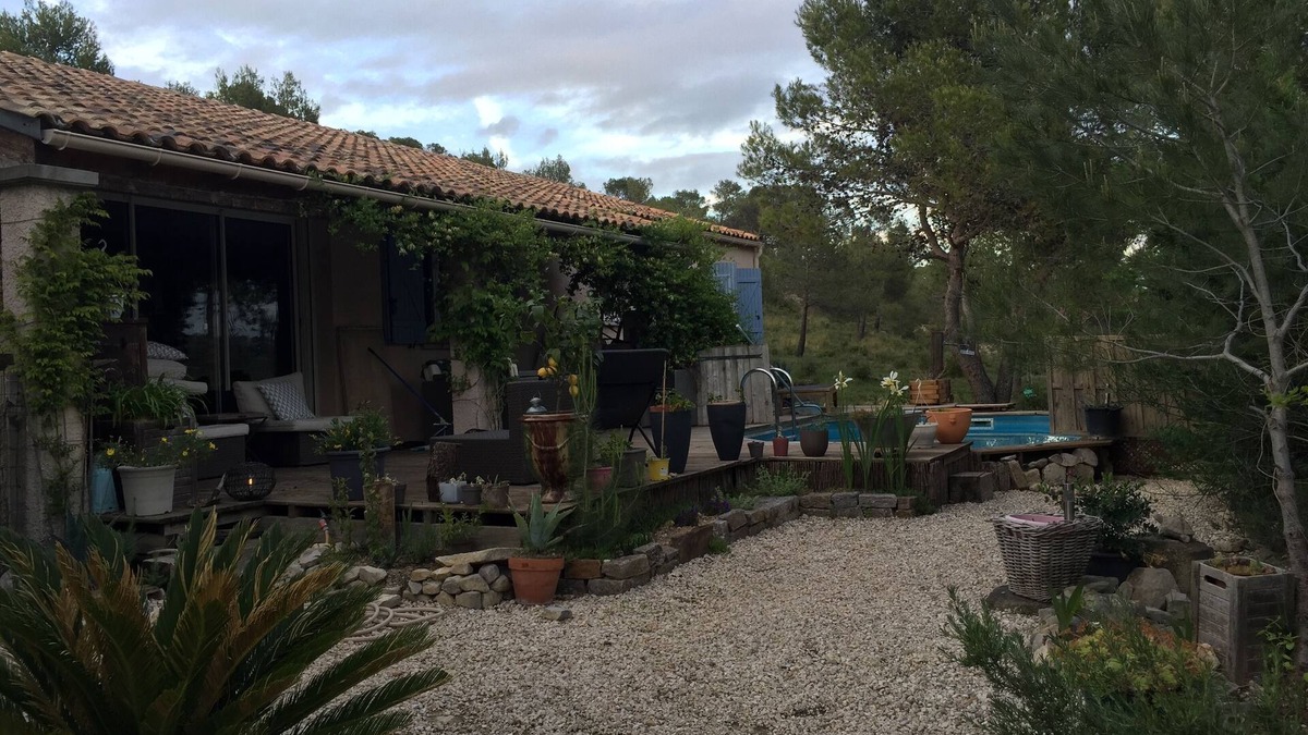 Les Matelles House | Villa en Bordure de Collinepiscineclimnetflix