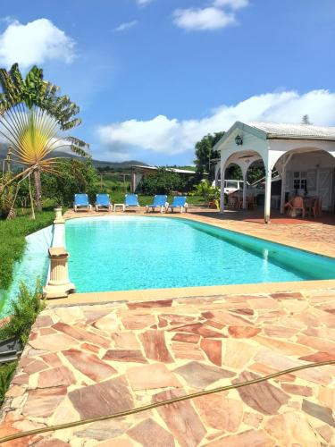 Le Carbet Villa | Villa Enchantée avec Vue sur mer et Piscine au Carbet