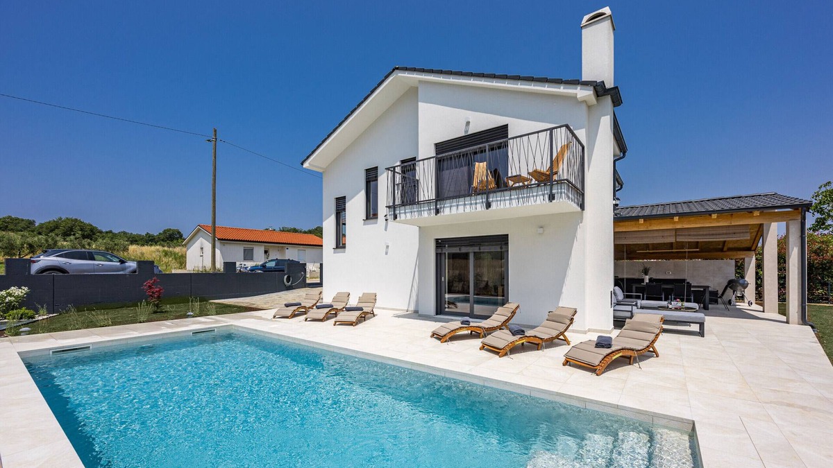 Vintijan Villa | Villa Enja for 8 people near Pula with private pool & pet friendly