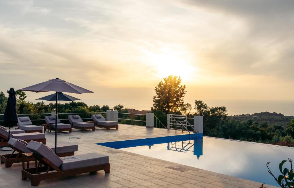 Tsoukaladhes Apartment | Villa Erato