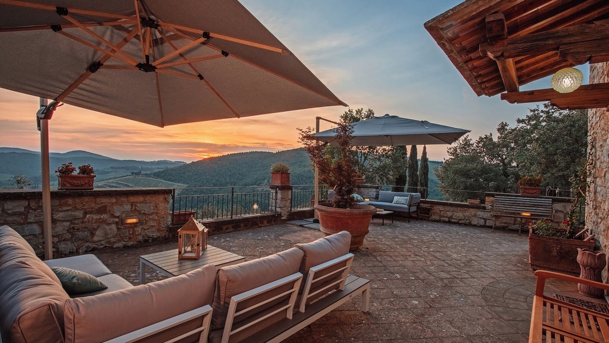 Vertine Villa | "Villa Erbolino" with Private Garden, Outdoor Stone Bathtub & Wi-Fi