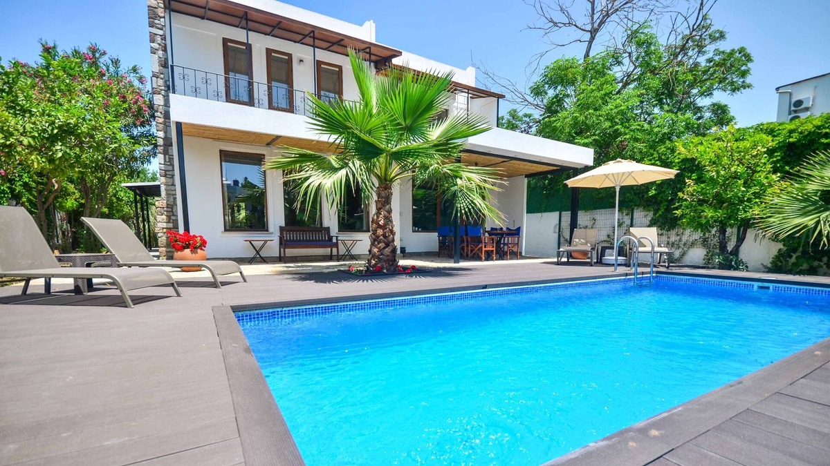 Bitez Villa | Villa Ercin - Five Bedroom Villa, Sleeps 8