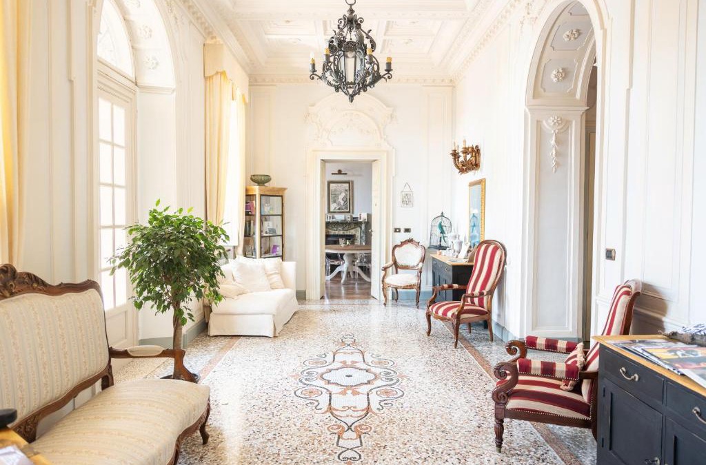 Lanzo Torinese Bed & Breakfast | Villa Erre - Literary B&B