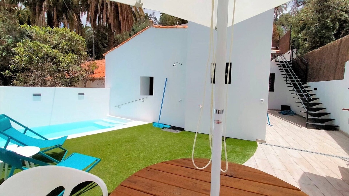 San Bartolome de Tirajana Villa | Villa Aura, a beautiful home located in a natural setting