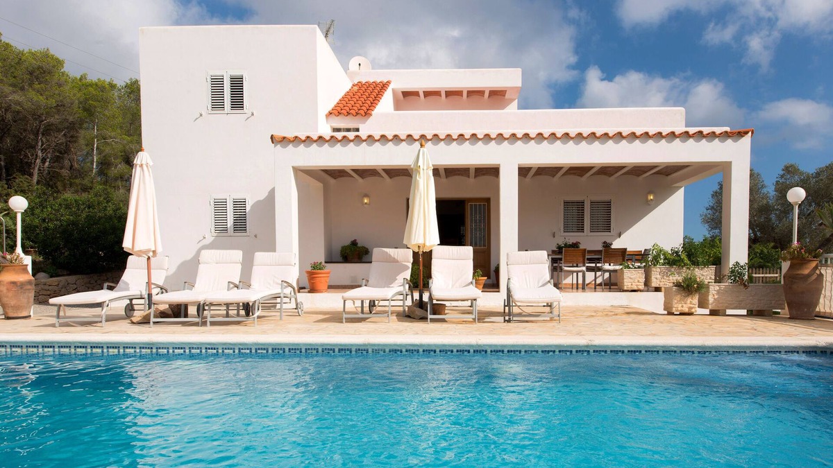 Sant Joan de Labritja House | Villa Es Socorrat with swimming pool, ping pong and garden. Sleeps 10 people.