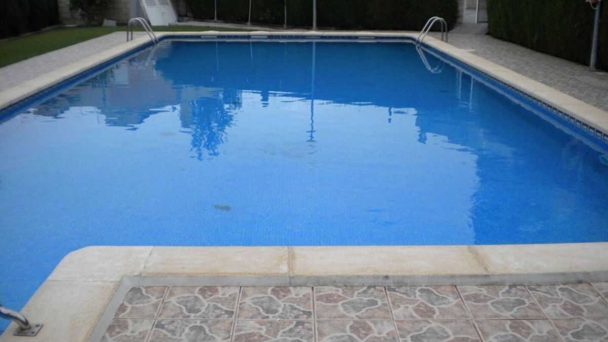 Alcanar Ski Chalet | Villa 16 with POOL, WI-FI, POOL LESS THAN 50m from THE SEA