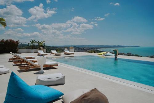 Shkembi i Kavajes Villa | Villa Esmi Durres