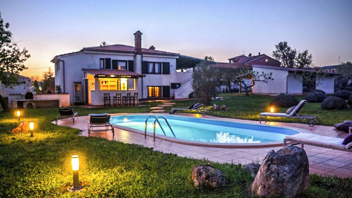 Muntic Villa | Villa Eufemia - 3 apartments for your perfect vacation :)