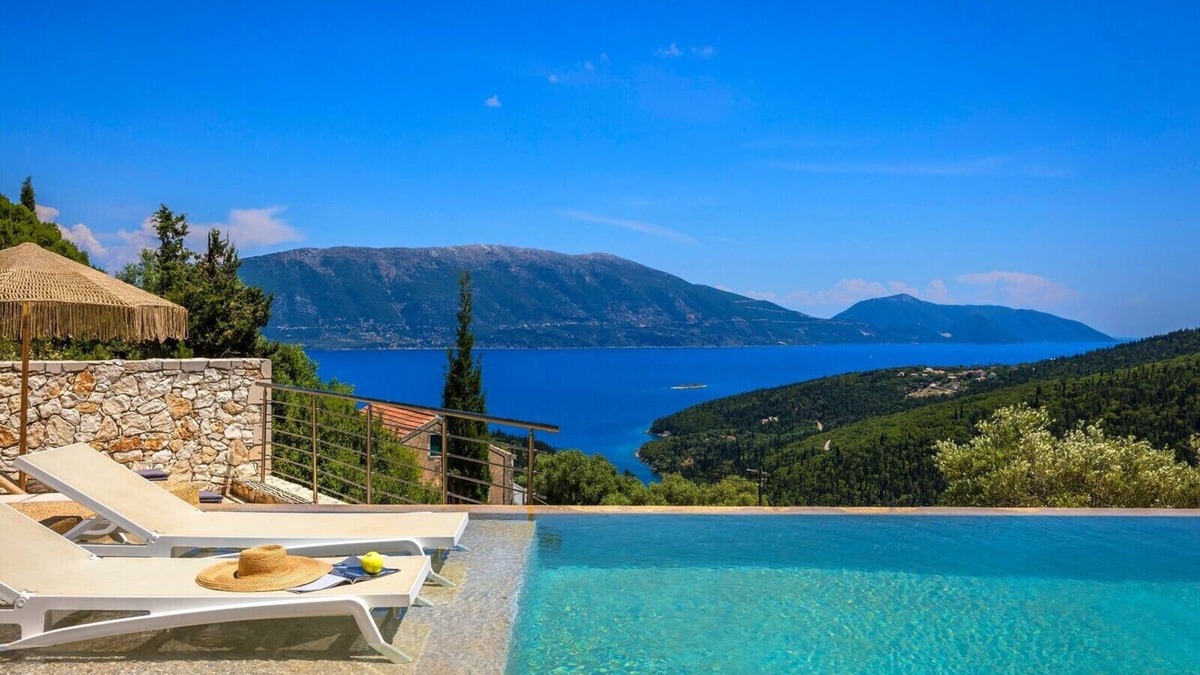 Tselendata Villa | Villa Eugenia Sunrise