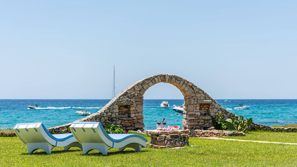Marina di Felloniche Villa | Villa Eva Luxury, on the sea of santa Maria di Leuca Salento .heated pool.