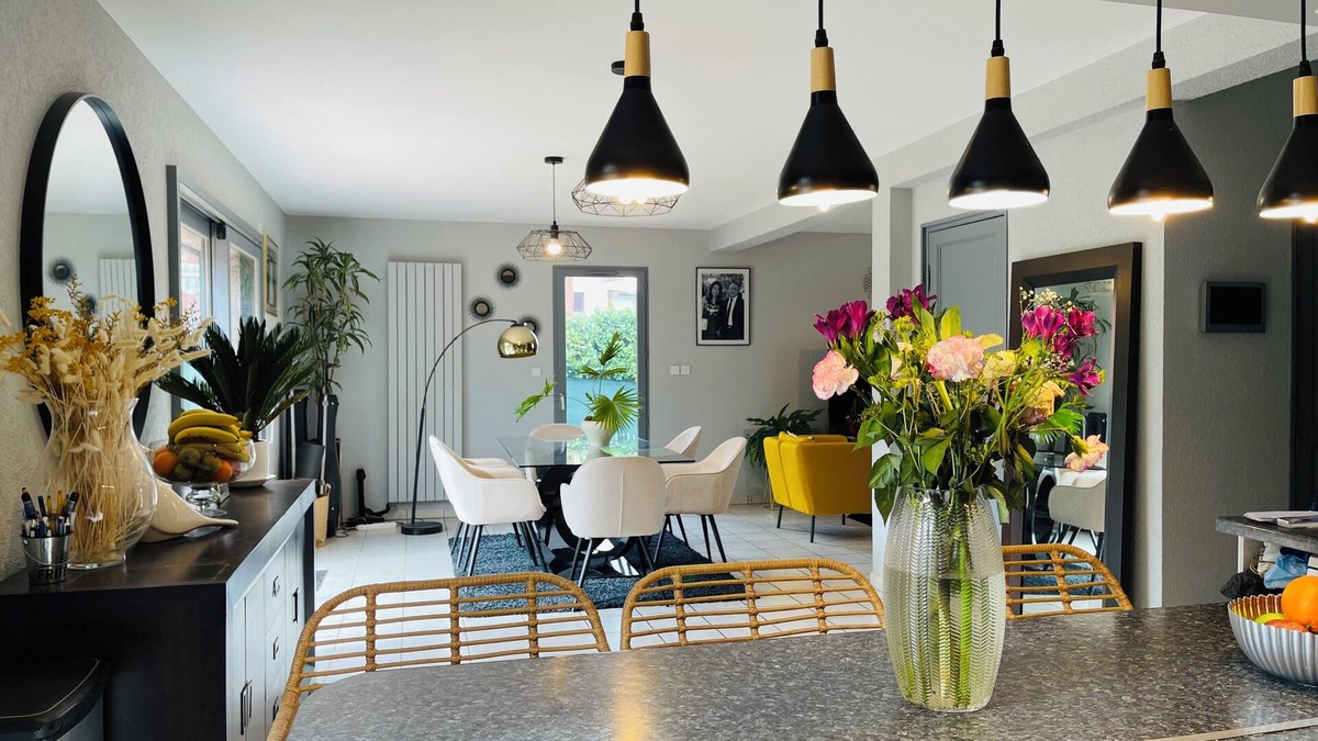 Neuvecelle House | Villa.Evian les Bains between lake and mountains
