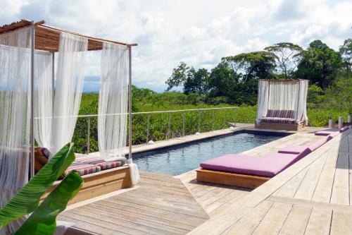 Isla Solarte Resort | Villa F&B