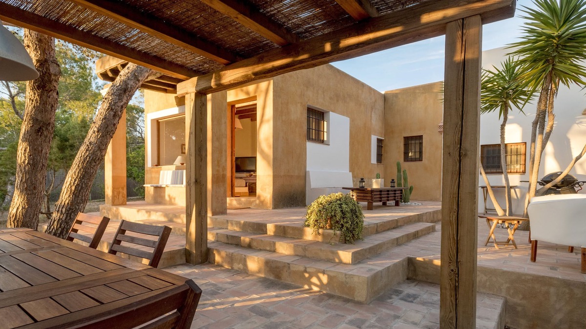 Cala Comte Villa | Villa for 4 people 500 m from the beach