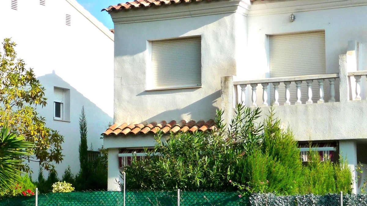 Alcossebre House | VILLA F4. IN A RESIDENCE WITH SWIMMING POOL, 5 FROM THE BEACH AND CENTER